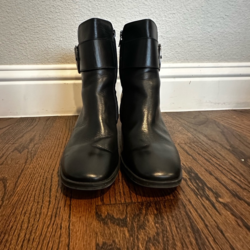 Paul Green Women’s Black Leather Jewel Booties